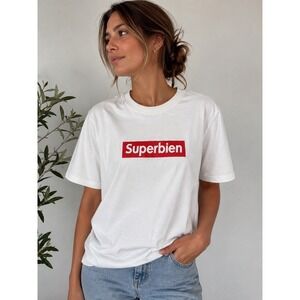 B&C Collection Superbien Red Box Logo White‎ Graphic T-Shirt Womens Large. EUC.